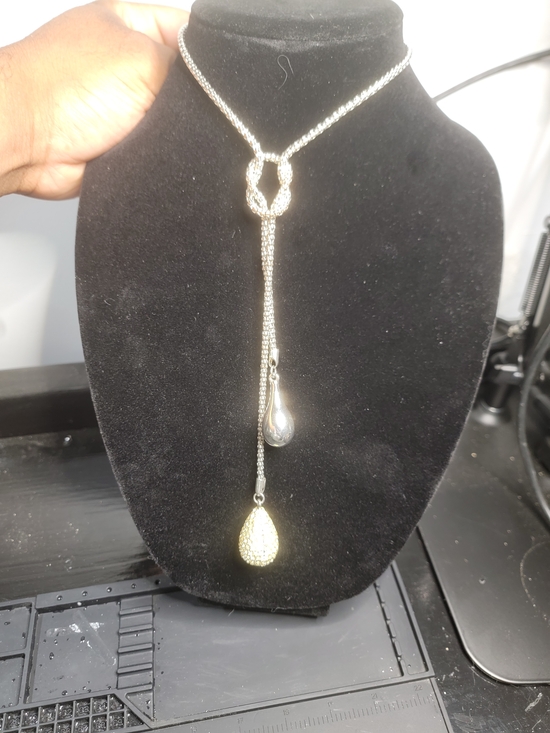 Jewelry - Elegant Two-Tone Teardrop Lariat Necklace - Gold and Silver